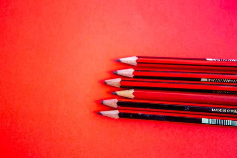 From Scraps to Masterpieces: The Art of Budget-Friendly DIY Crafting